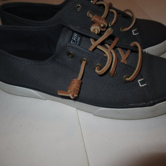 Sperry | 7.5 Gray Canvas Flats with Tan Laces - Picture 3 of 6